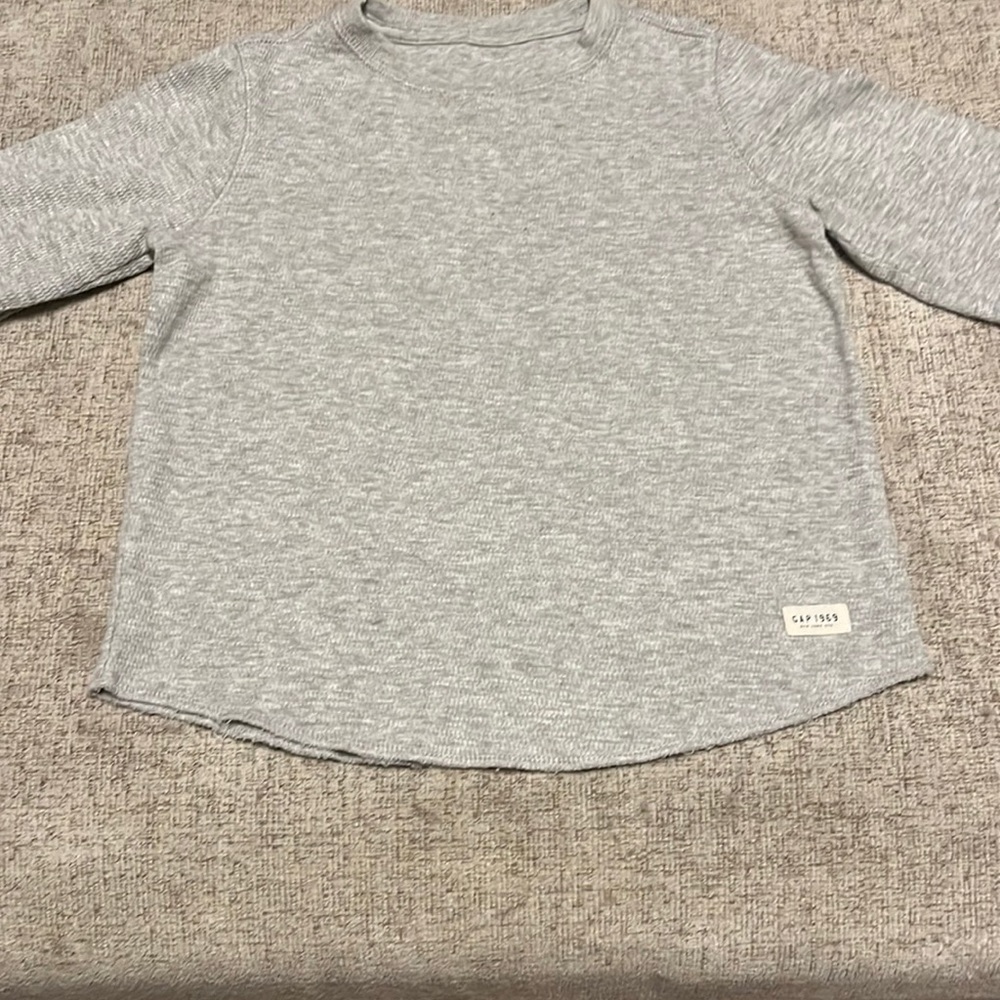 Gap kids XS (4-5) boys gray long sleeve